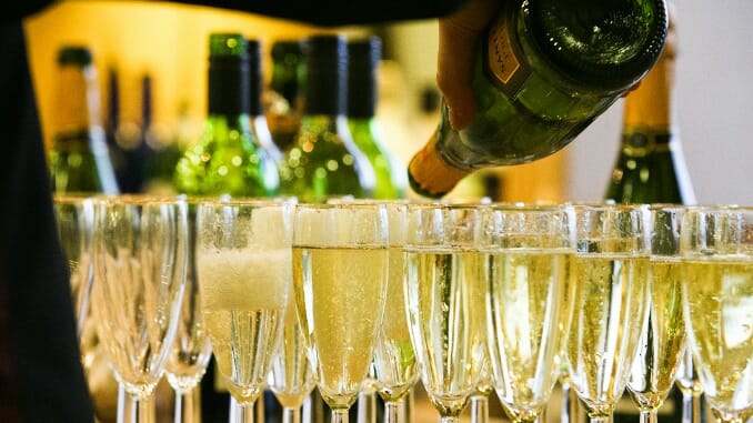 The Best Sparkling Wines Under $20 We’re Currently Sipping