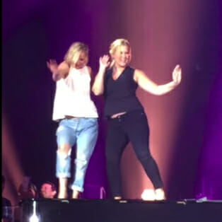 Watch: Jennifer Lawrence and Amy Schumer Dance on Billy Joel's Piano