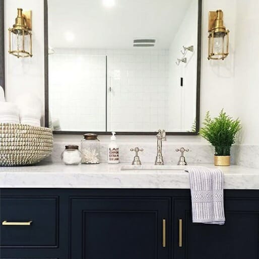 10 Quick and Dirty Ways to Makeover Your Bathroom