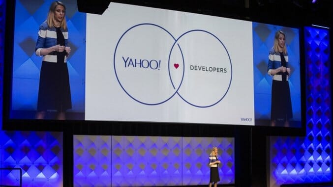 As Yahoo Shrinks, CEO Marissa Mayer Turns to Phablets, Software for Growth