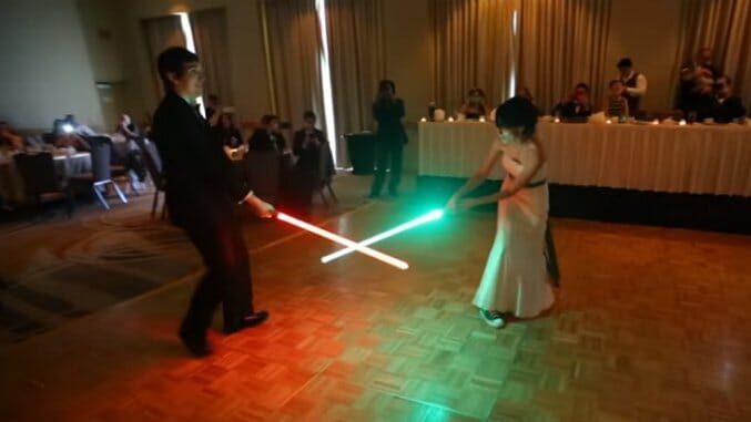 Lightsaber Duel Subs As First Dance for This Newly Married Couple