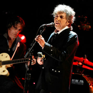 Watch Bob Dylan Cover the Lynyrd Skynyrd Classic, 
