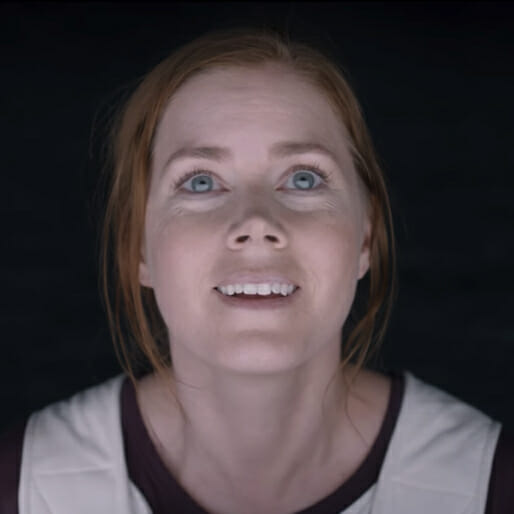 Watch Amy Adams Come Face-to-Face with Aliens in First Full-Length Arrival Trailer