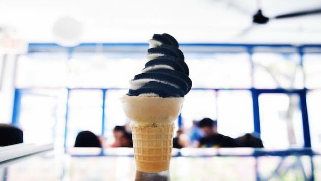 SO TINY!  World's Smallest Ice Cream Cone, Bangkok, Thailand