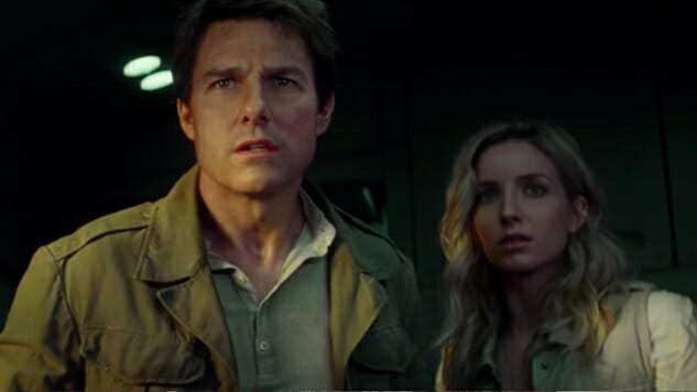 Tom Cruise Has Some Flight Troubles in the First Trailer for The Mummy