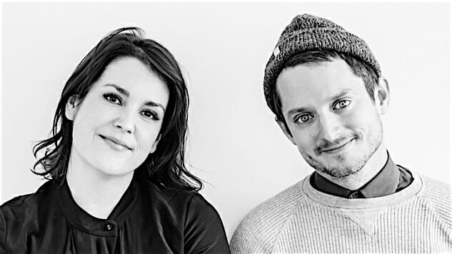 Elijah Wood and Melanie Lynskey Sure Seem Like They Feel at Home in the World
