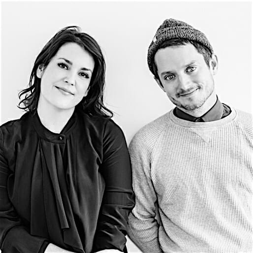 Elijah Wood and Melanie Lynskey Sure Seem Like They Feel at Home in the World