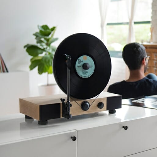 Gramovox Floating Record Player: A Gorgeous Turntable That Also Sounds Pretty Great