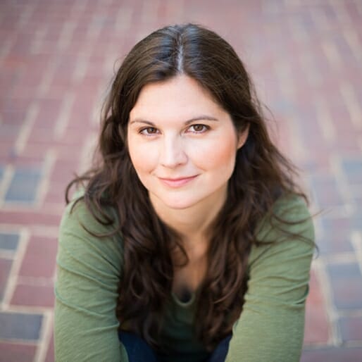 Child Star-Turned-Author Lisa Jakub Talks Leaving Hollywood, Dealing with Media as a Teen and Connecting with Your Audience