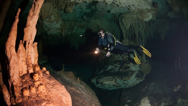 deGeneration X: Cave Diving in the Riviera Maya