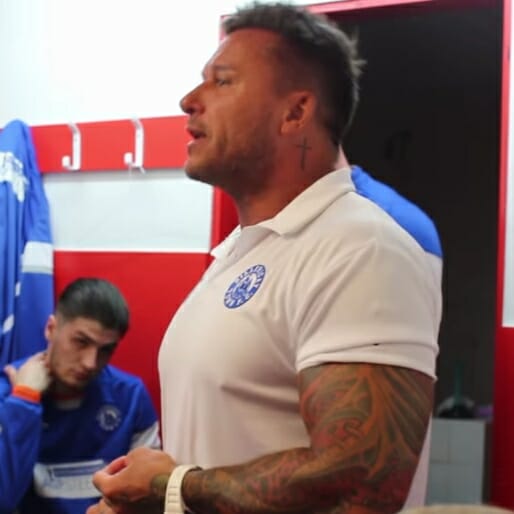 WATCH: A Nonleague English Team Gets Pumped For A Cup Final With An Absolutely Bonkers Speech & R. Kelly Singalong