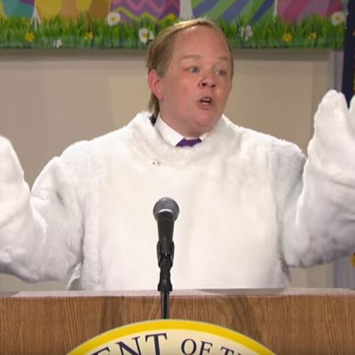 Melissa McCarthy Returns to SNL With an Easter Message From Sean Spicer