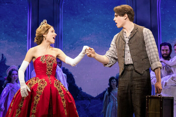 Anastasia: 6 Differences Between the Movie and the Broadway Musical ...