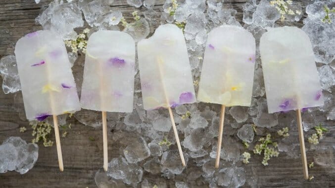 How To Make The Wine Popsicles Your Picnic Deserves