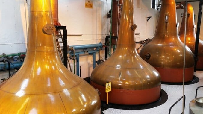 Ask the Expert: How is Scotch Whisky Different From Irish Whiskey?