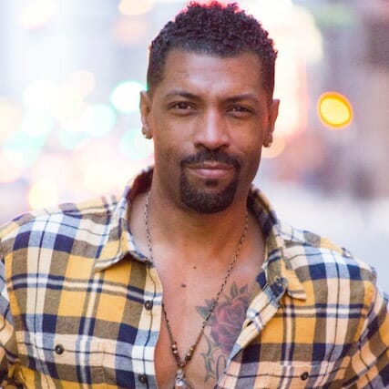 Deon Cole Goes Small With Netflix's The Standups