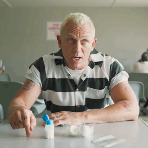 Watch Daniel Craig Like You've Never Seen Him in Extended Logan Lucky Clip