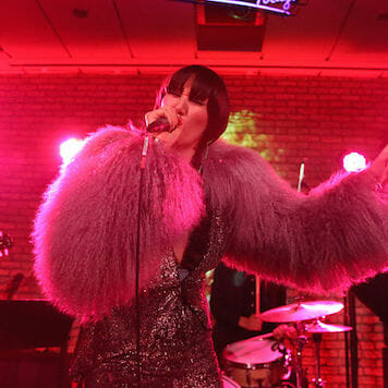 Yeah Yeah Yeahs Share Previously Unreleased Recording, 