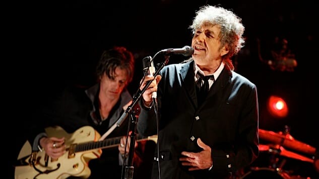 Bob Dylan Covers Tom Petty’s “Learning to Fly”: Watch