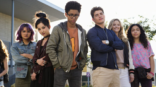 Teenagers Battle Their Evil Parents in Trailer for Marvel’s Runaways, From The O.C. Creators
