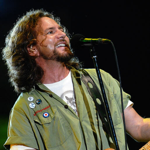 Hear Pearl Jam Deliver a Face-Melting Performance During the Peak Era of Grunge