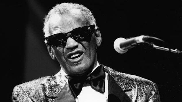 Hear Ray Charles Command the Tramps Stage in NYC on This Day in 1995