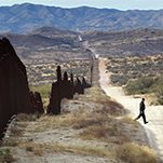 Arizona City Calls on Federal Government to Remove Razor Wire from Border Wall