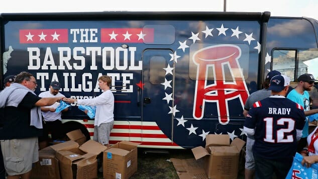 Terrible Website Barstool Sports Steals a Comedy Video as Twitter Just Kind of Shrugs