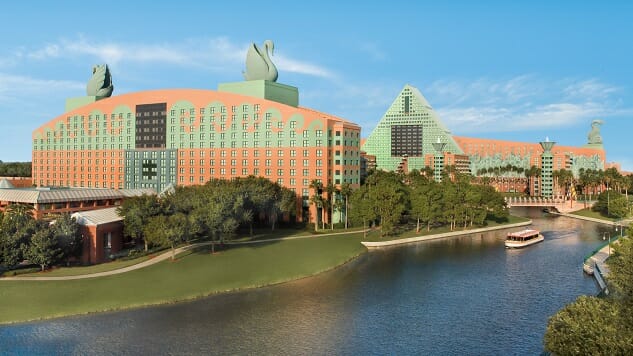 Should You Stay at Walt Disney World’s Swan and Dolphin Resorts?