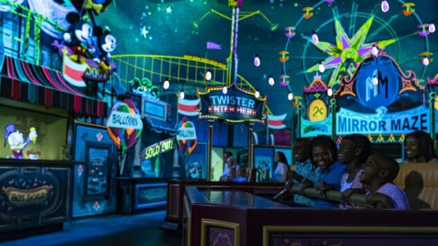 Rock 'N' Roller Coaster Returns With Vibrant Set Refresh, Familiar Aerosmith  Theme