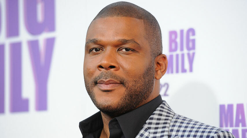 Tyler Perry Sets Important Example by Paying for Senior Citizens’ Groceries Across Two Cities