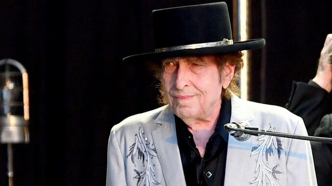 Bob Dylan Shares New Song “I Contain Multitudes”