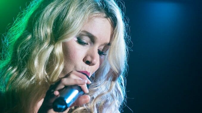 Joss Stone Returns With a New Single, “Walk With Me”: Listen
