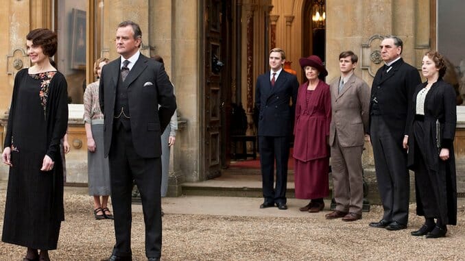 Downton Abbey Movie Sequel Set for Christmas 2021 with Original Cast Returning