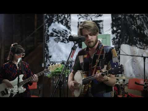 Taylor Ashton - Pretenders