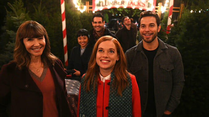 Zoey's Extraordinary Christmas Movie Is a Gift for the Fans