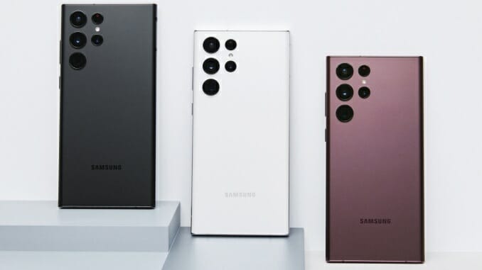 Samsung S22 Ultra by Samsung.jpg