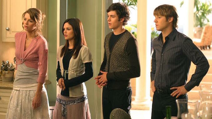 It Still Stings: The O.C. Is a Cautionary Tale of What Happens When a Show Can’t Reinvent Itself