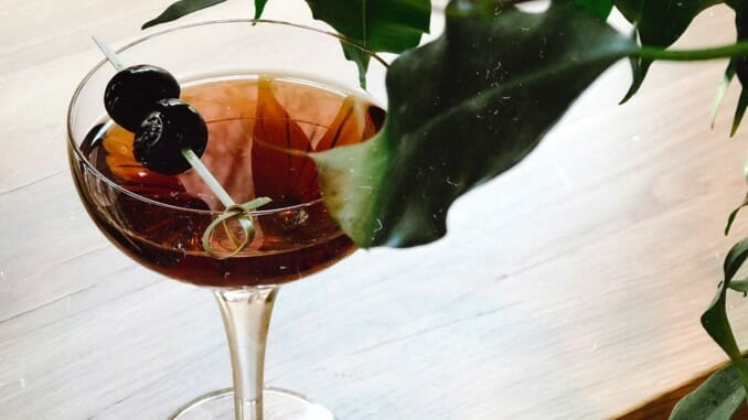 What Is the Best Manhattan Cocktail Ratio? A Paste Taste Test