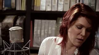 Beth Hart - Fire on The Floor
