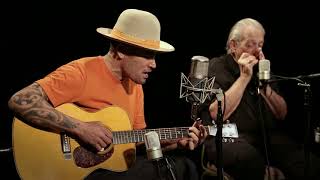 Ben Harper and Charlie Musselwhite - No Mercy in this Land