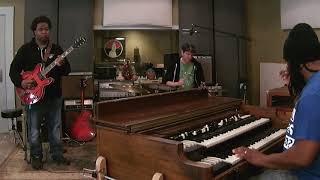 Delvon Lamarr Organ Trio - Ain't It Funky