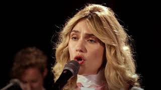 Lola Kirke - Turn Away Your Heart