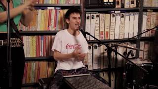 Jacob Collier - Hideaway