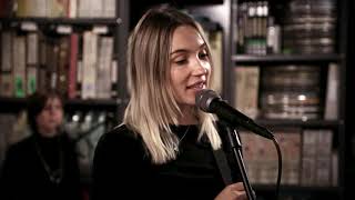 Ali Barter - Big Ones