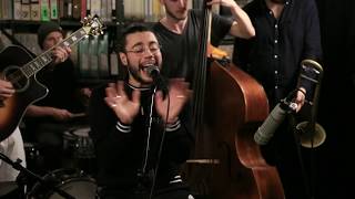 Busty and the Bass - Full Session