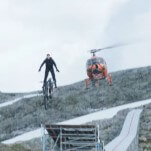 Watch Tom Cruise Drive a Motorcycle Off a Mountain in Ridiculous Mission: Impossible - Dead Reckoning Stunt