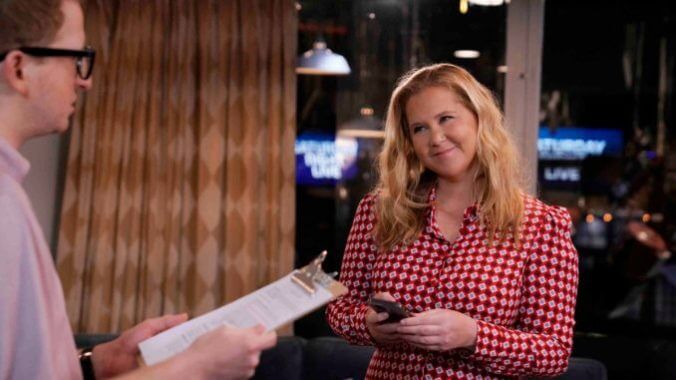 Amy Schumer Is Game for Grossness on a Middling Saturday Night Live