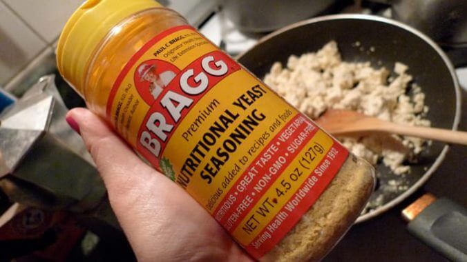 Bragg Premium Nutritional Yeast Seasoning - 4.5 oz (127 g)