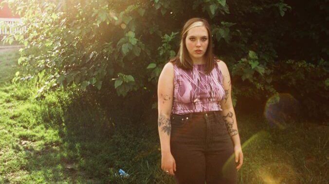 Soccer Mommy Announces Covers EP, Releases “I’m Only Me When I’m With You”